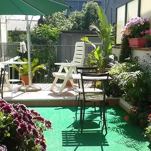 piccadilly-house.taorminaitalyhotels.com/